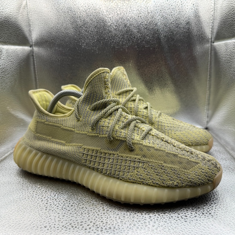 Size 8.5 Adidas Yeezy Boost 350 V2 Antlia Non-Reflective Mens Shoes FV3250